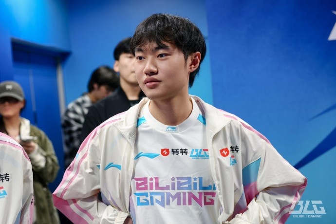 BLG发布战胜WBG赛场返图：延续胜利